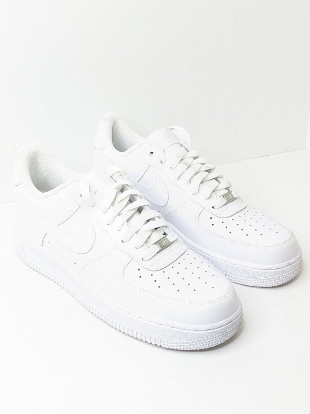 Nike Air Force 1 07 Sporty Sneakers White Leather Mens 10.5